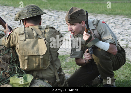 Reconstitution de la deuxième guerre mondiale - loi sur l'importante bataille de Monte Cassino. Événement annuel en Pologne, Ogrodzieniec. Banque D'Images