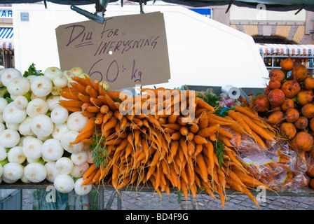 Kiosque de légumes à la place Kungstorget à Gothenburg Suède Europe Banque D'Images