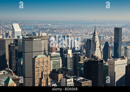 New York City skyline shot de l'Empire State Building dans du matin le 25 novembre 2007 Banque D'Images