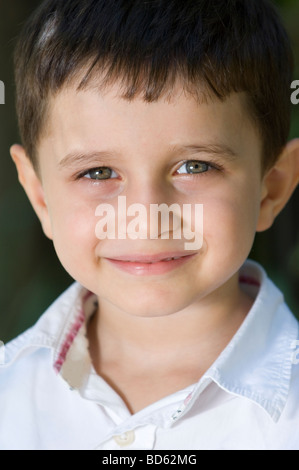 Happy little boy smiling Banque D'Images