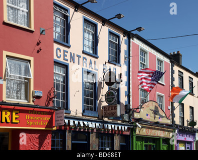 Le Central Bar Rue Principale Carrickmacross County Monaghan Irlande Banque D'Images