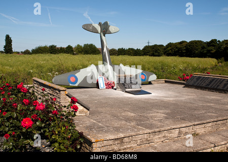 Mémorial aux aviateurs de la RAF, Bradwell, Bradwell Bay Péninsule Dengie, Essex, Angleterre, RU Banque D'Images