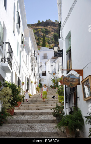 Calle El Garral, Frigiliana, Costa del Sol, la province de Malaga, Andalousie, Espagne Banque D'Images