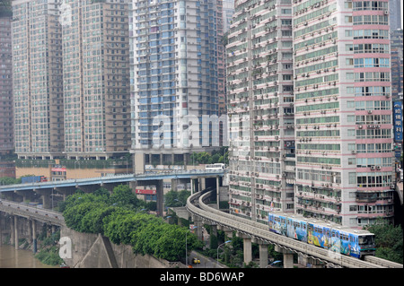 Chongqing du métro jusqu'à appartements de haute densité. 02-Aug-2009 Banque D'Images
