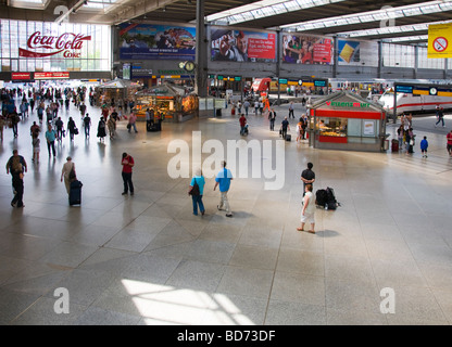 Munchen / Munich, Bavière, Allemagne. Munchen Hauptbahnhof - Munich gare principale Banque D'Images