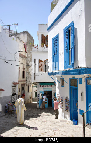 Scène de rue, Medina, Tanger, Maroc, Région Tangier-Tétouan Banque D'Images