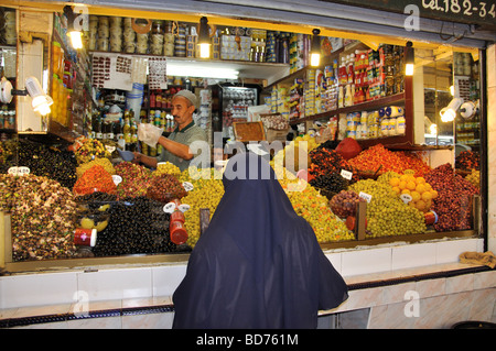 Blocage d'olive dans la Kasbah, Tanger, Maroc, Région Tangier-Tétouan Banque D'Images