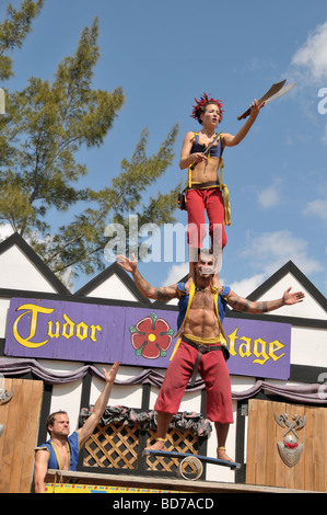 Les participants à une foire de la Renaissance en Floride, USA. Banque D'Images