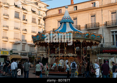 Carousel sur place de la Comédie Place du Théâtre Montpellier Longuedoc France Banque D'Images