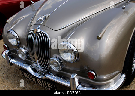 Jaguar mark 2 bonnet Grill & cote Banque D'Images