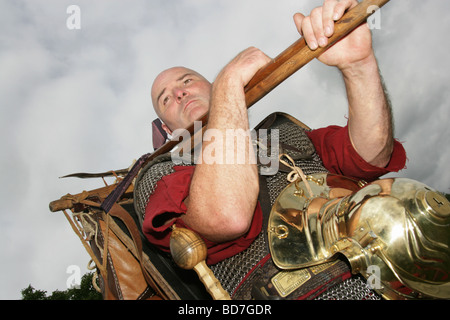 Ville de Chester, en Angleterre. Un angle faible portrait d'un centurion romain de la Chester fondé Roman Tours Ltd. Banque D'Images