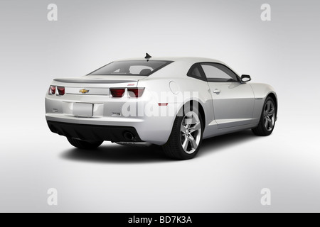 2010 Chevrolet Camaro 2SS en argent - vue d'angle arrière Banque D'Images