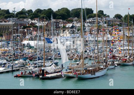 Yachts et bateaux Cowes, île de Wight, Angleterre Banque D'Images