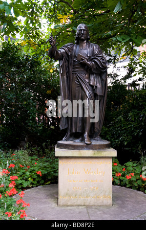 Statue de John Wesley la Cathédrale St Paul Banque D'Images