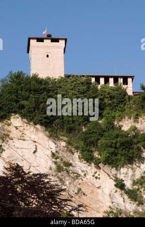 Forteresse Rocca di Angera Angera Lac Majeur Lombardie Italie Banque D'Images