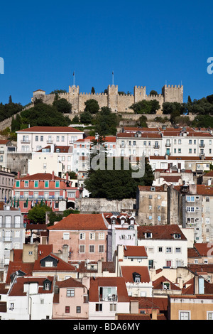 Le Castelo de Sao Jorge et le District de Mouraria à Lisbonne Portugal Banque D'Images