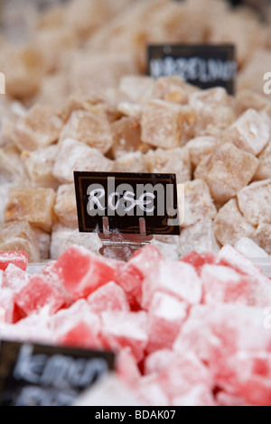 Aromatisé rose loukoum sur un food at an outdoor food Market au Royaume-Uni Banque D'Images