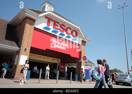 Magasin Tesco, Meir Park, Stoke-on-Trent Banque D'Images