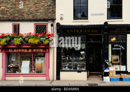 Commerces à St Mary's street, Ely Cambridgeshire UK Banque D'Images