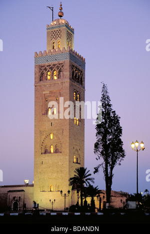 Elk161 3346 Maroc Marrakech Koutoubia 12e c la nuit Banque D'Images