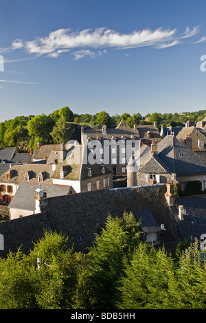 Le village de Salers (Cantal), présenté comme l'un des plus beaux villages de France. Le village de Salers (France). Banque D'Images