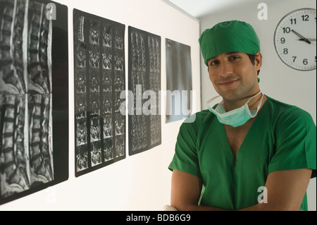 Doctor smiling Banque D'Images