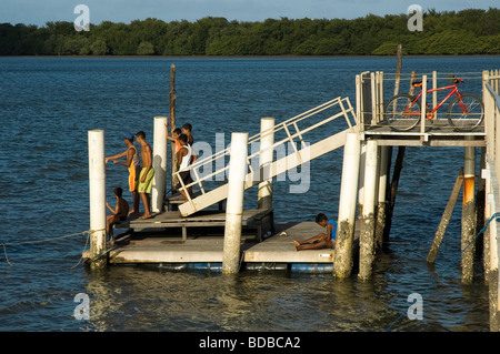 Le bateau-bus du Forte Velho, Brésil Banque D'Images