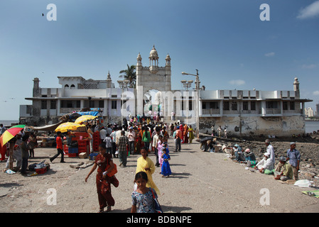 La mosquée Haji Ali Dargah situé dans le sud de Mumbai Inde Banque D'Images