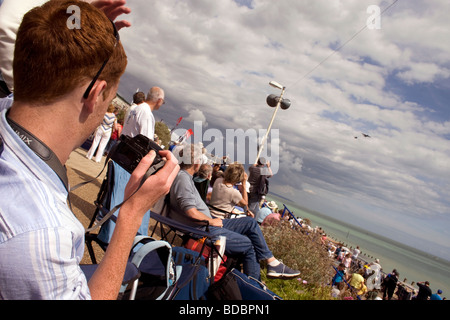 Regarder l'air de foule à Eastbourne 21-07-2013. Banque D'Images