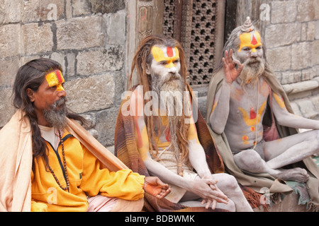 Saddhus Naga au temple de Pashupatinath, Katmandou, Népal Banque D'Images