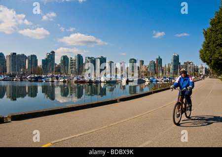 Cycliste Stanley Park Vancouver British Columbia Banque D'Images