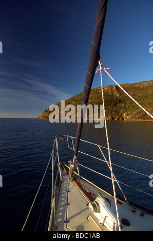 Arc de la location dans la baie, Île Frontière Cateran, Whitsunday Islands National Park, Queensland, Australie. Pas de PR Banque D'Images