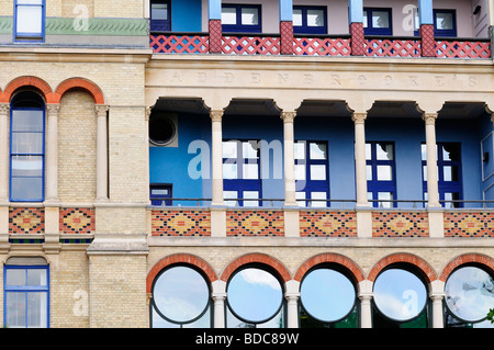 Détail de la Judge Business School sur l'ancien site de l'hôpital Addenbrookes, Trumpington Road, Cambridge Angleterre UK Banque D'Images