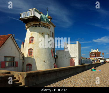 Fort Green Mill. Aldeburgh, dans le Suffolk, East Anglia, Angleterre, Royaume-Uni. Banque D'Images