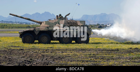 Rooikat de véhicule de la Force de défense nationale sud-africaine Banque D'Images