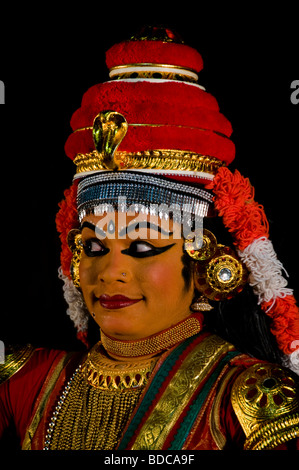 Nangyar Koothu - performance solo, la danse classique, le théâtre du Kerala Banque D'Images