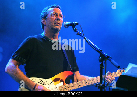 ERIC CLAPTON en août 2004 au 'Les Grillons et les amis' concert au House of Blues de Hollywood Banque D'Images