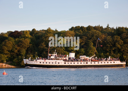 L M V Balmoral steam ship croisière touristique de l'île ronde dans le détroit de Menai à Porthaethwy Isle of Anglesey au nord du Pays de Galles UK Banque D'Images