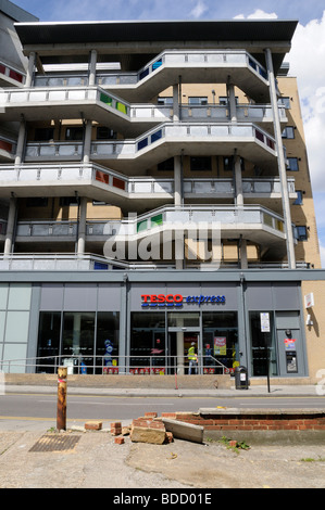 Tesco Express Holloway London England UK Banque D'Images