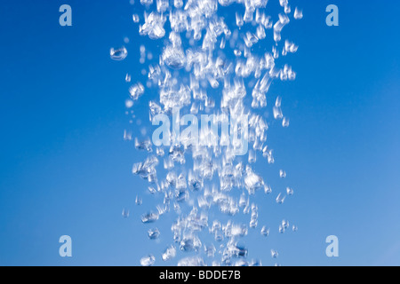 Des bulles sous l'eau Banque D'Images