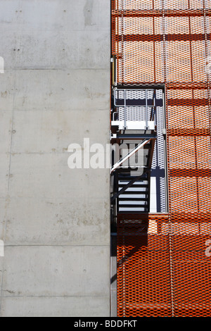 Escaliers dans l'usine de traitement des déchets MVA Pfaffenau Banque D'Images