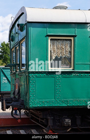 Une vieille voiture de train non gouvernementales pour les dirigeants soviétiques comme pièce dans Moscow Railway museum Banque D'Images