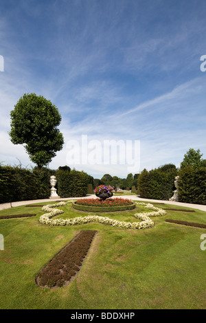 Arrangements de fleurs dans le jardin, le château de Schönbrunn, Vienne, Autriche Banque D'Images