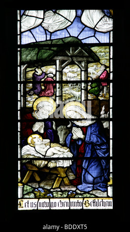 Vitraux de 1913 par Burlison & Grylls représentant la Nativité All Saint's Church Brixworth Northamptonshire England Banque D'Images