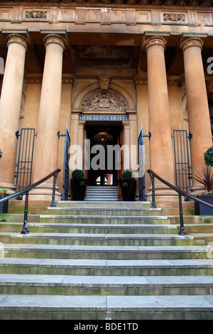 L'Irlande du Nord, Belfast, quartier de la Cathédrale, Rue Waring, extérieur de l'hôtel Merchant anciennement Ulster Bank AC Banque D'Images