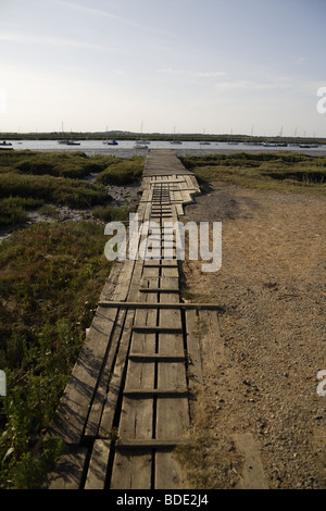 Mersea Island jetée,blackwater en perspective.rampe de mise à l'eau des embarcations légères Banque D'Images