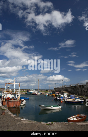 Carnlough Harbour le comté d'Antrim en Irlande du Nord uk Banque D'Images