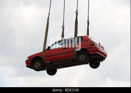 Allemagne , Hambourg de chargement pour exportation vers l'Afrique Bénin Cotonou à bord d'un navire dans le port de Hambourg Banque D'Images