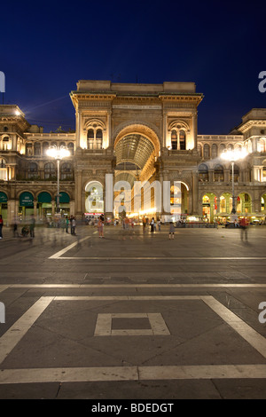 L'entrée de la galerie Vittorio Emanuele II, Milan, Italie Banque D'Images