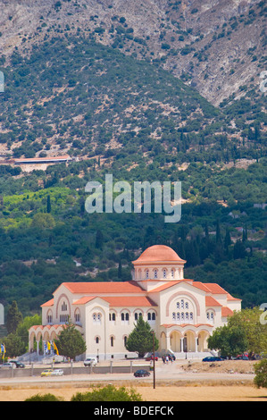 Vue panoramique de St Gerasimos monastère dans la vallée sur le Grec Omala Méditerranée île de Céphalonie, Grèce GR Banque D'Images